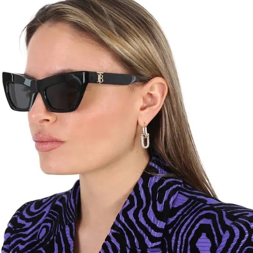 “ SOLD “where else.NEW Burberry Women's BE4405F Sunglasses Black.